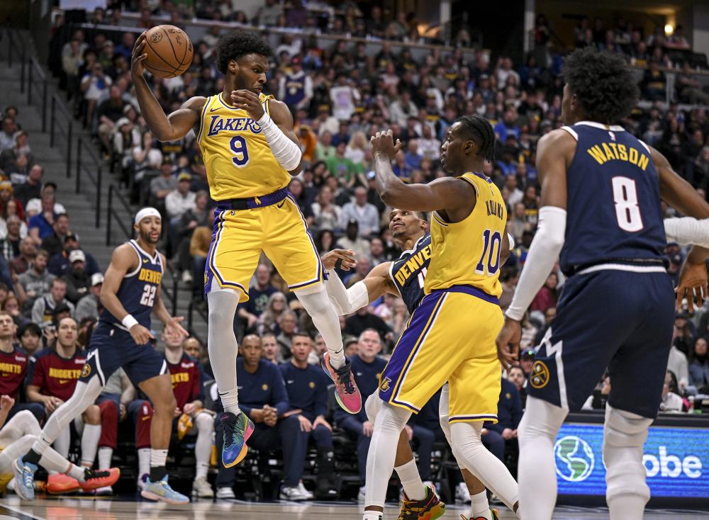 界球迷面前 界球迷面前