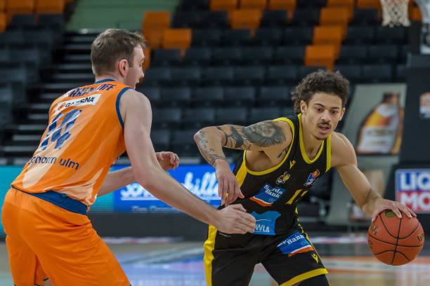 中场控制力 中场控制力