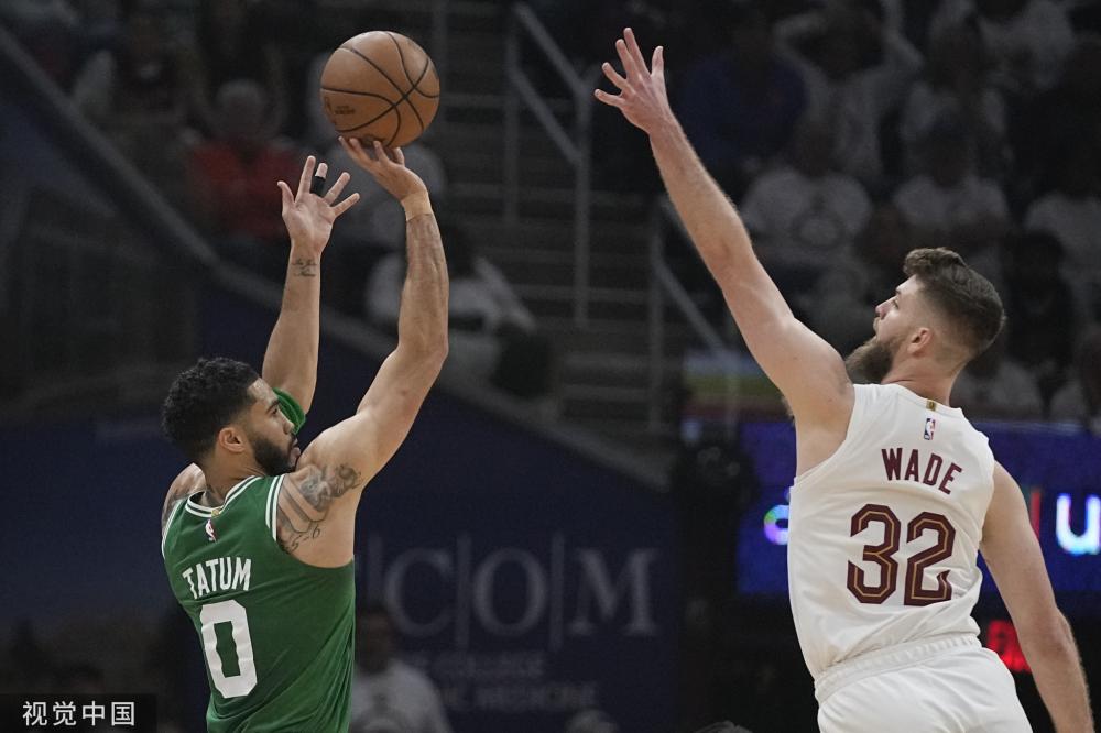 边锋内收牵 边锋内收牵